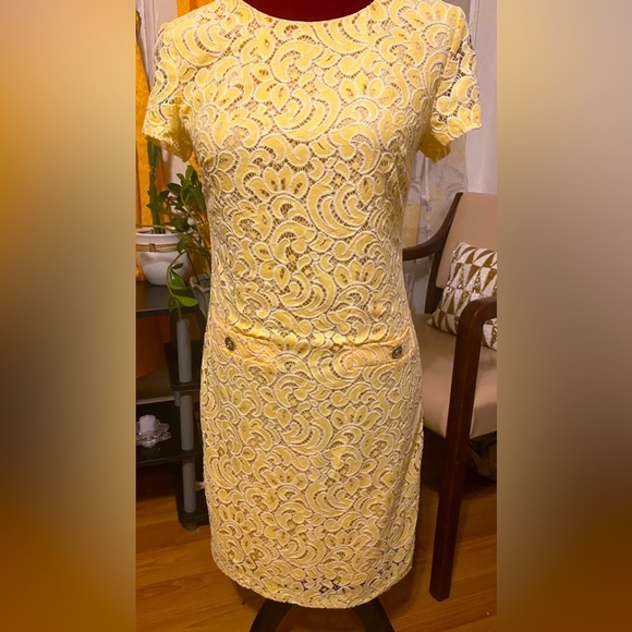 Tommy Hilfiger Dresses & Skirts - Tommy Hilfiger Lace Short Sleeves Dress - Yellow- Size 2 - Like New